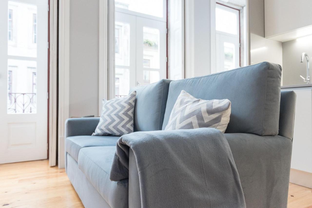 Apartment Lovelystay - Windows With Ac By Station Porto