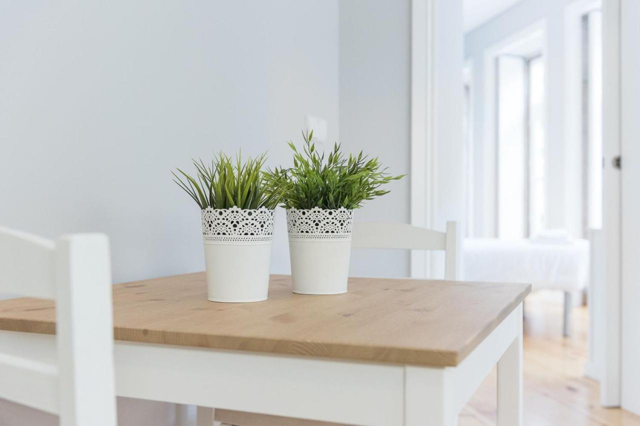 Apartment Lovelystay - Windows With Ac By Station Porto